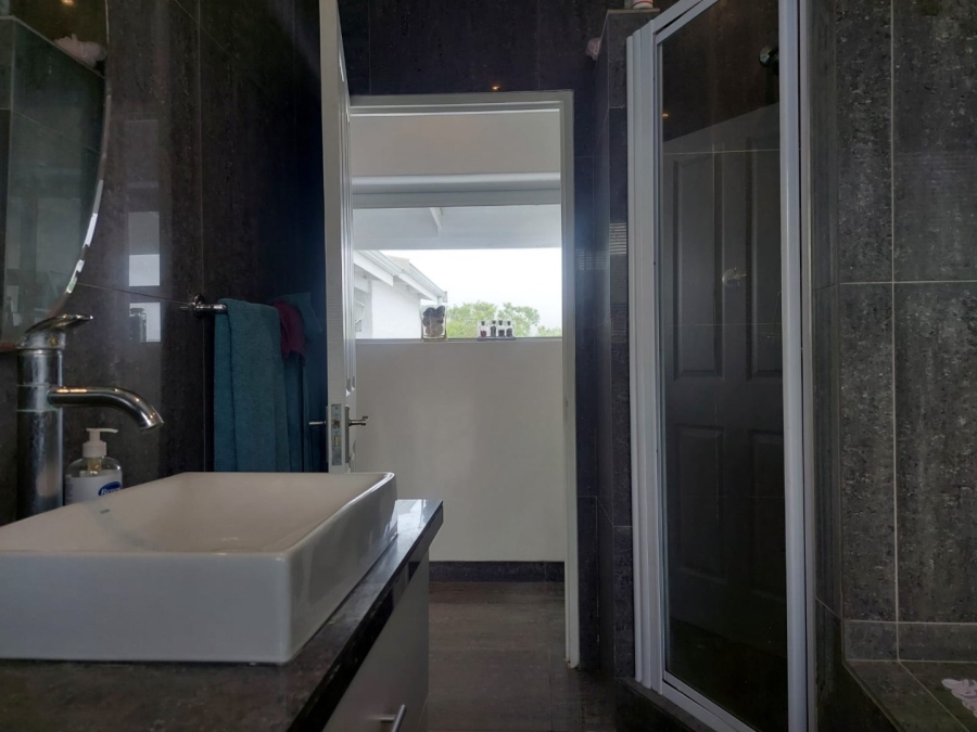 4 Bedroom Property for Sale in Stilbaai Wes Western Cape